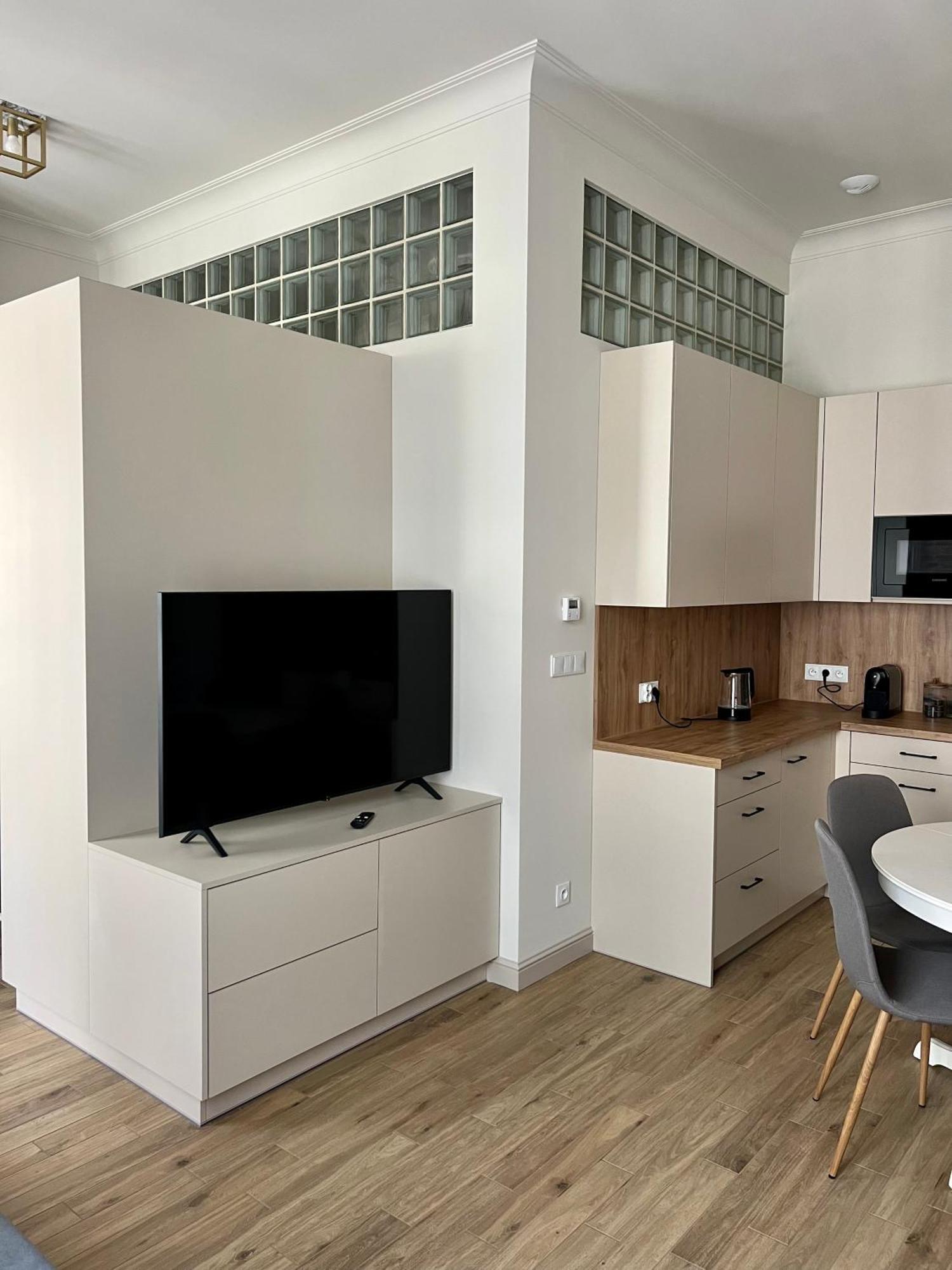 Sebastiana Street Luxury Apartment Krasków Exterior foto