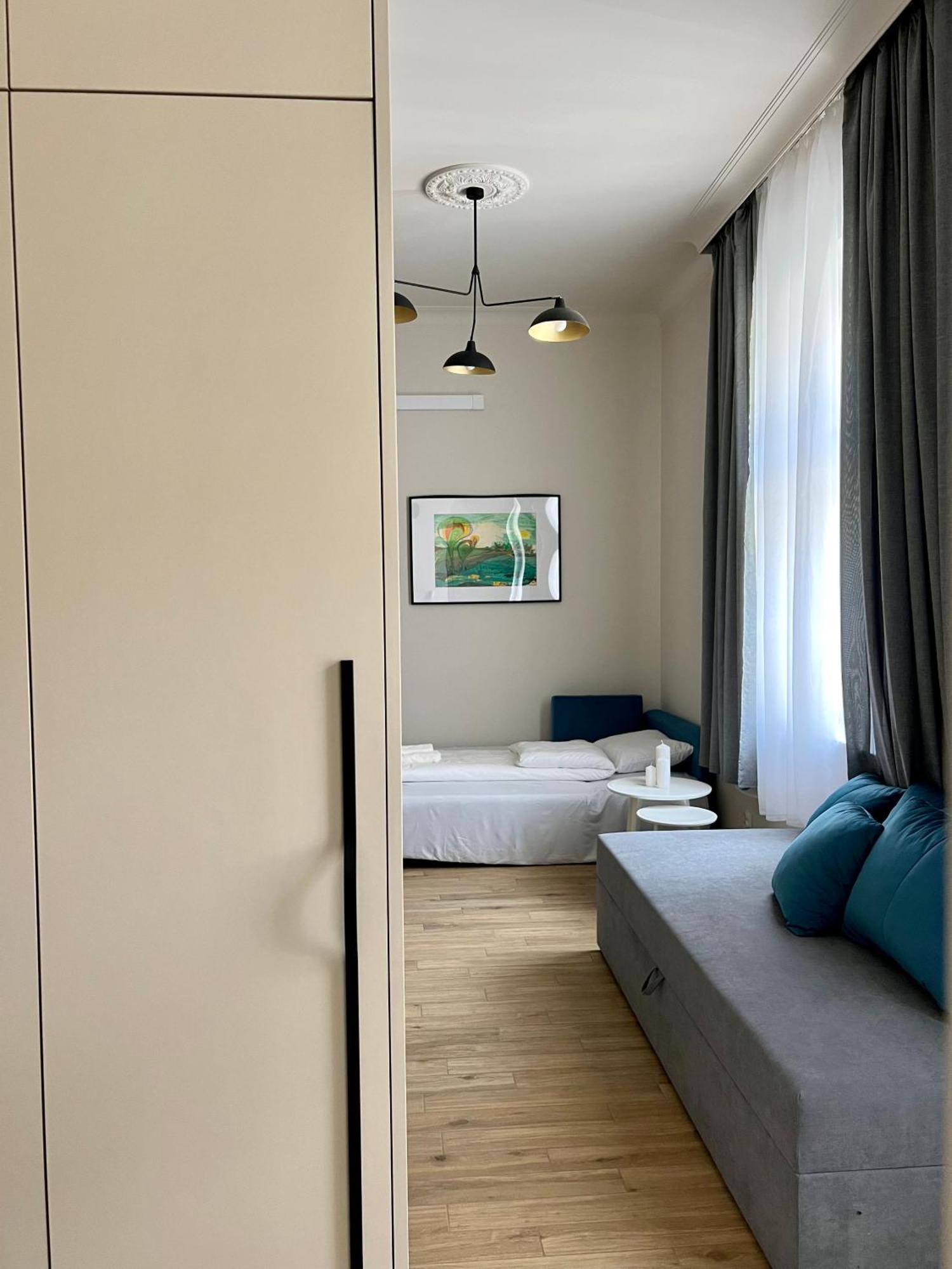 Sebastiana Street Luxury Apartment Krasków Exterior foto