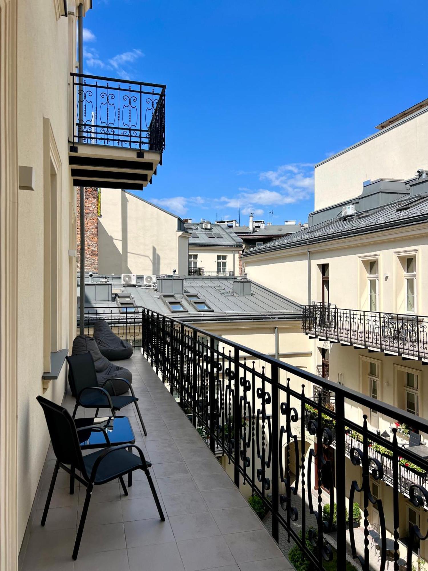 Sebastiana Street Luxury Apartment Krasków Exterior foto